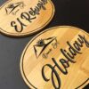 Letrero rustico Ovalado tallado personalizado