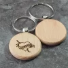 Llavero circular de madera